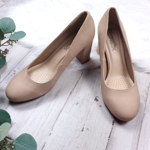Sz 9 Womens Cityclassified Comfort nude heels